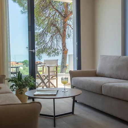 Ξενοδοχείο με διαμερίσματα Domus Hospitality Βουρβουρού