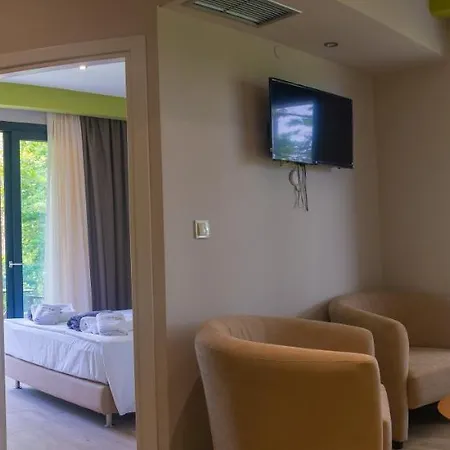 Domus Hospitality Ξενοδοχείο με διαμερίσματα Βουρβουρού