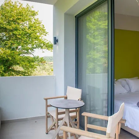 Ξενοδοχείο με διαμερίσματα Domus Hospitality