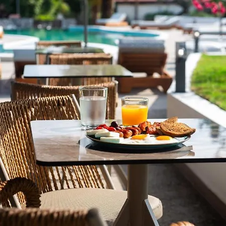 Ξενοδοχείο με διαμερίσματα Domus Hospitality 4*