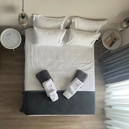 Ξενοδοχείο με διαμερίσματα Domus Hospitality Βουρβουρού