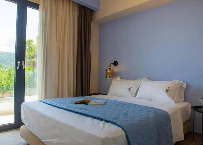 Domus Hospitality Apart Otel Vourvourou